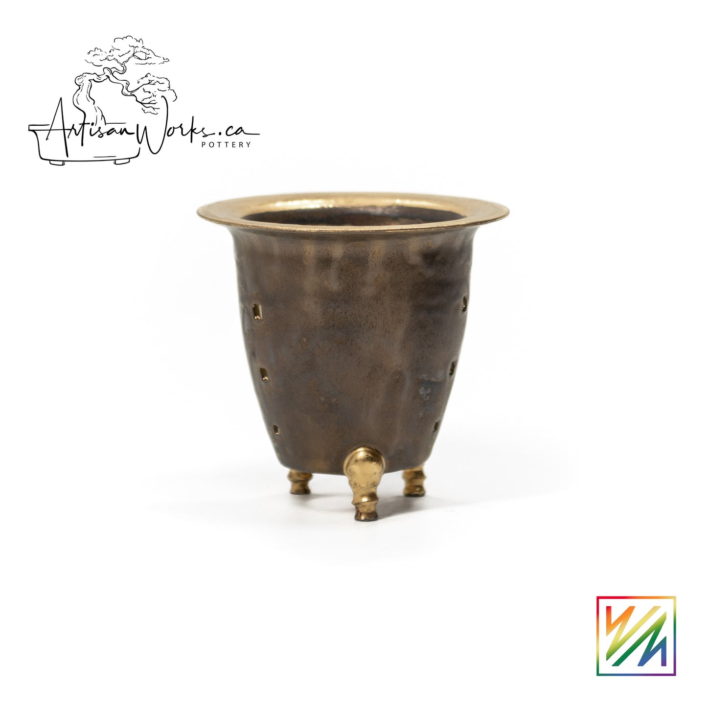 240215112 - royal accented circular orchid pot