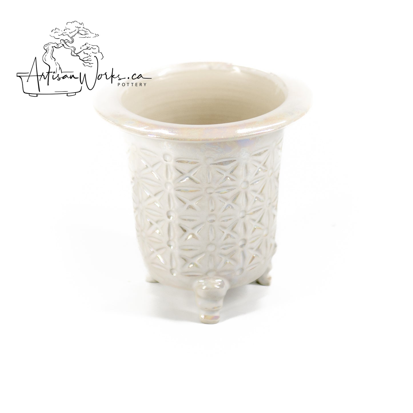 240306132 - royal accented circular orchid pot