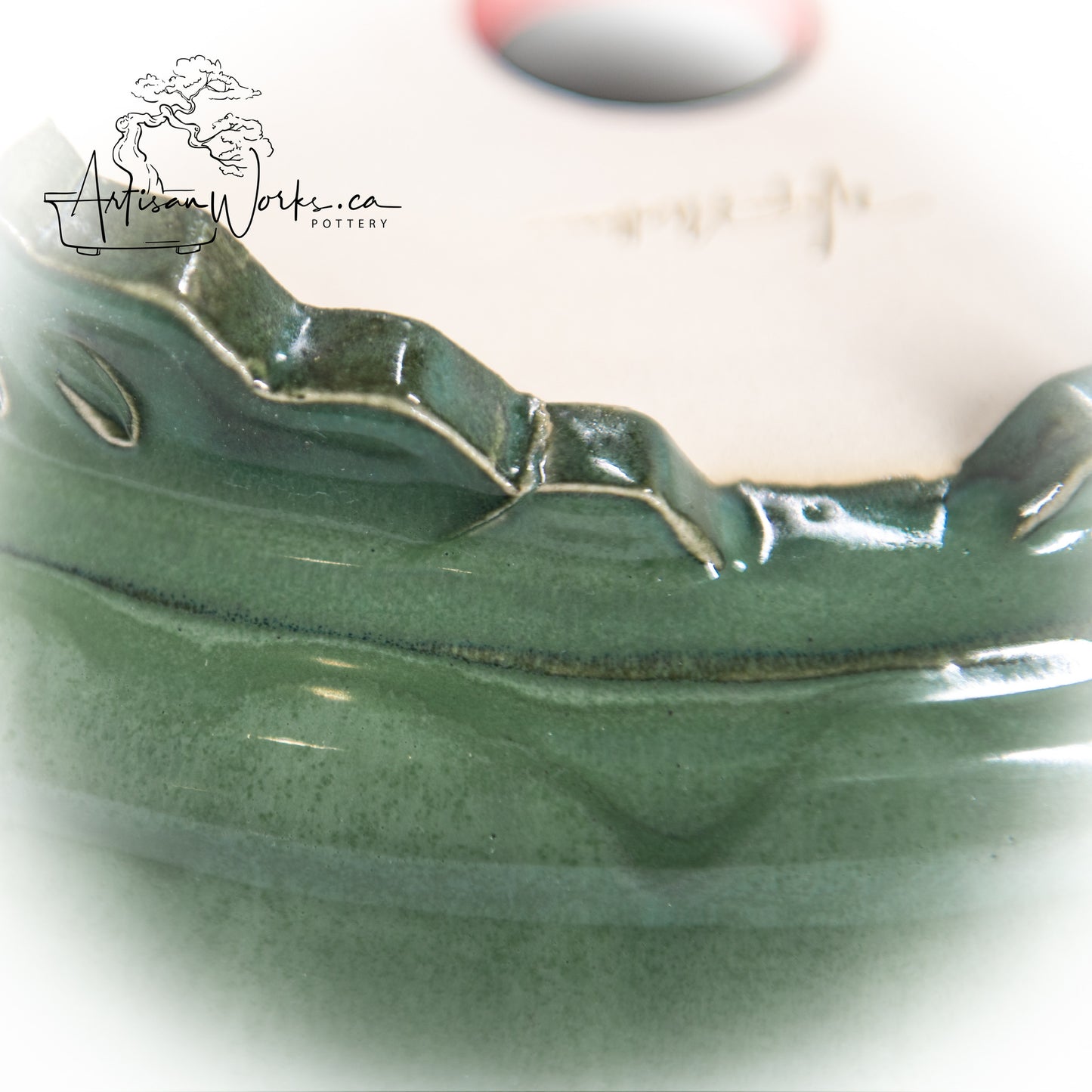 240306137 - wheel thrown bonsai pot