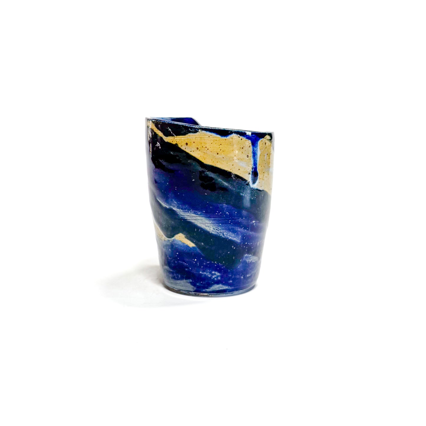 240823251 - right handed mug