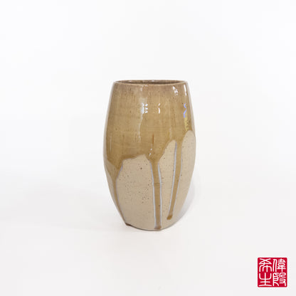 250131557 - vase vessel for ikebana